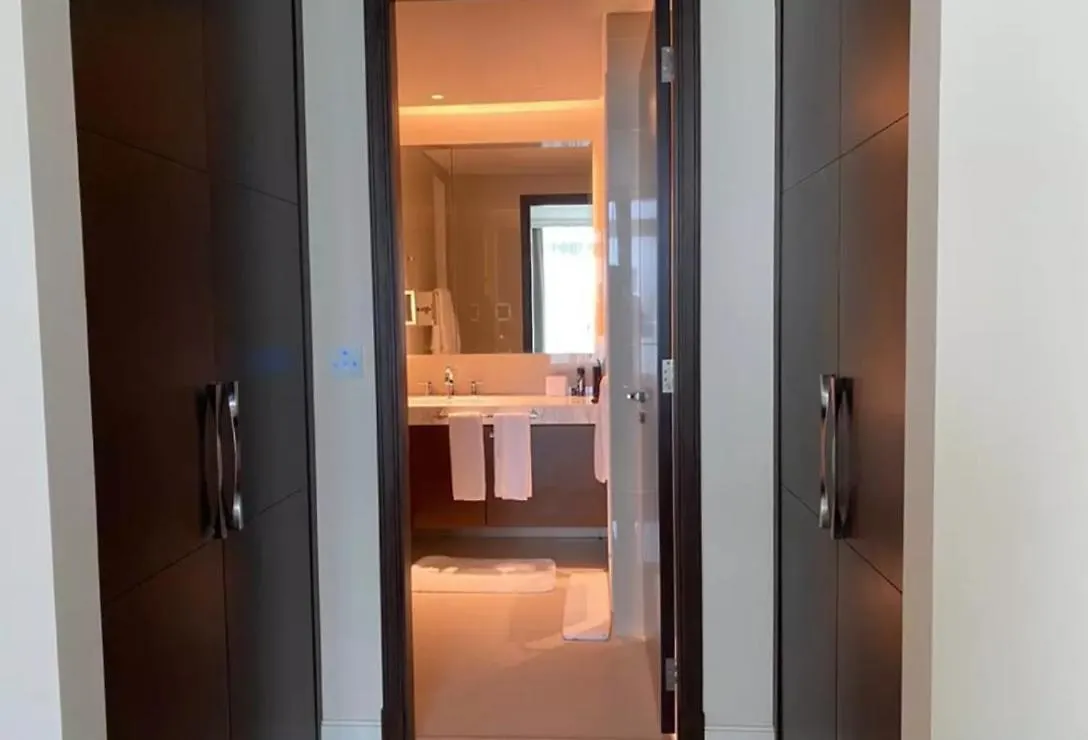 아파트 Address Fountain Hotel Burj Khalifa Fountain Views 두바이 아랍에미리트